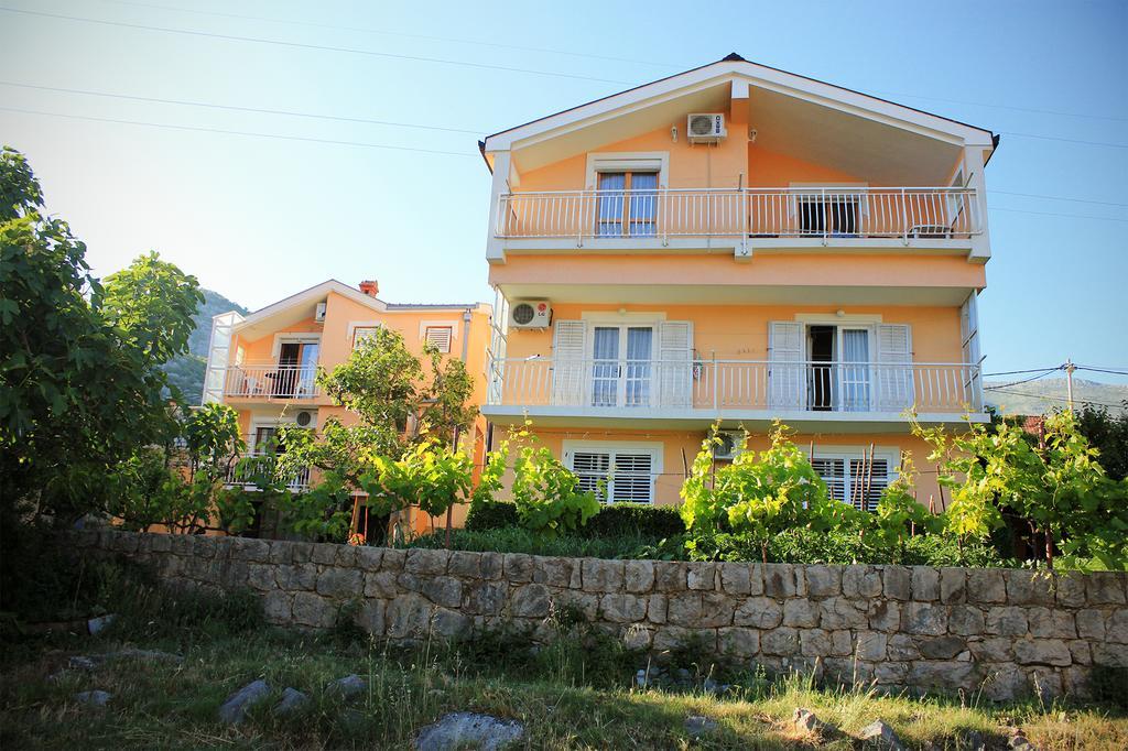 Apartments For Friends Trebinje Exterior photo